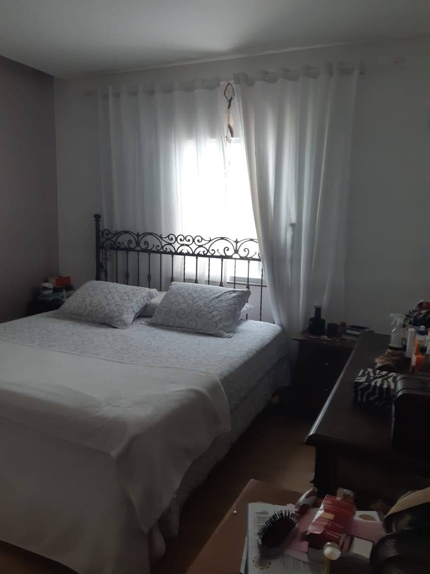 Casa à venda e aluguel com 3 quartos, 600m² - Foto 9