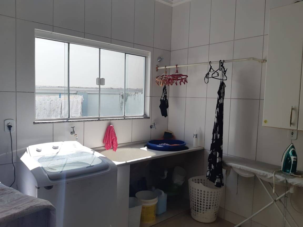 Casa à venda e aluguel com 3 quartos, 600m² - Foto 20