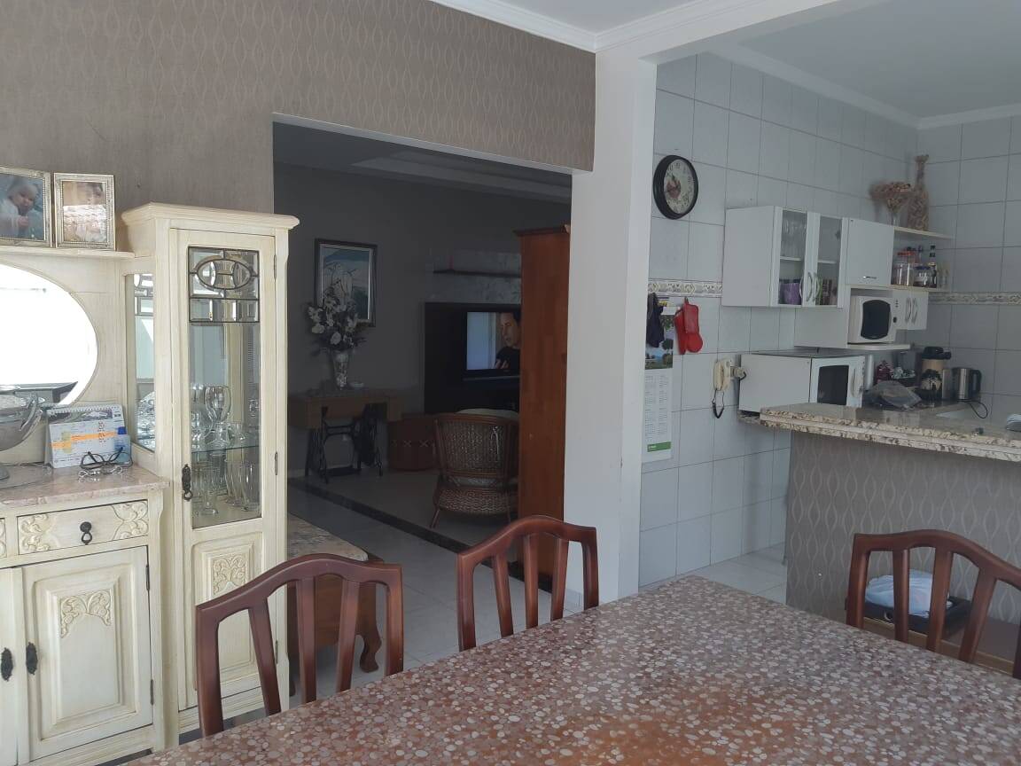 Casa à venda e aluguel com 3 quartos, 600m² - Foto 21