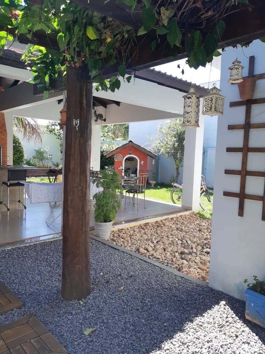 Casa à venda e aluguel com 3 quartos, 600m² - Foto 28