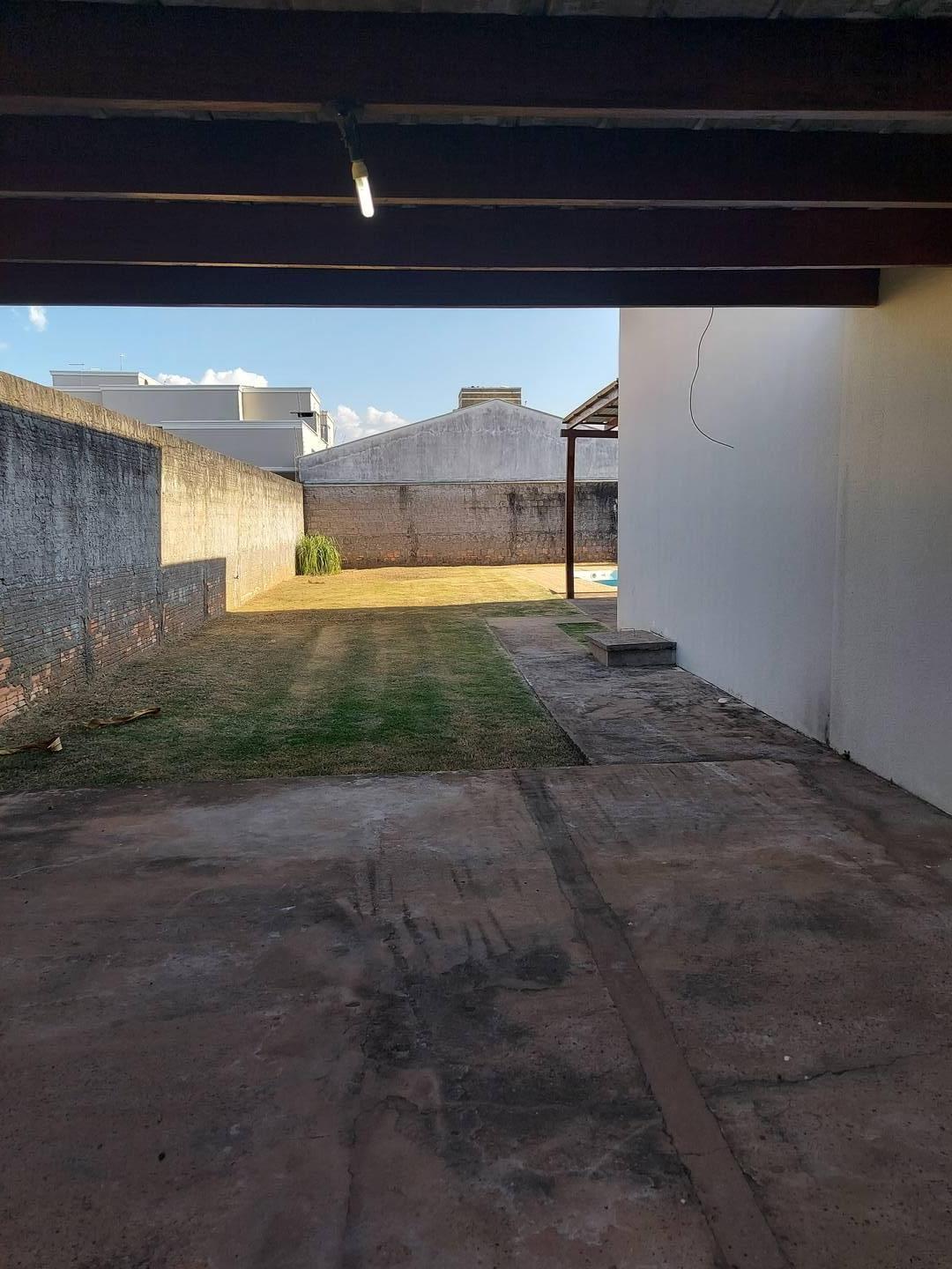 Casa à venda com 3 quartos, 600m² - Foto 24