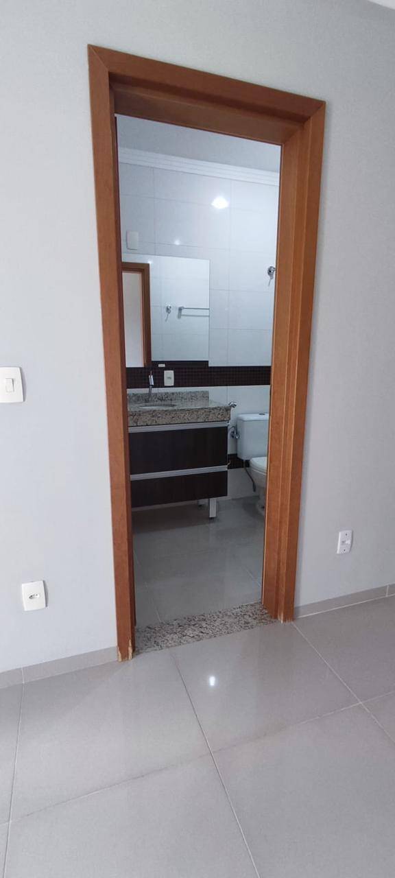 Apartamento à venda com 3 quartos, 136m² - Foto 7