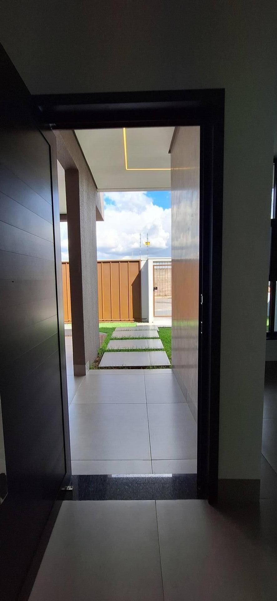 Casa à venda com 3 quartos, 325m² - Foto 16