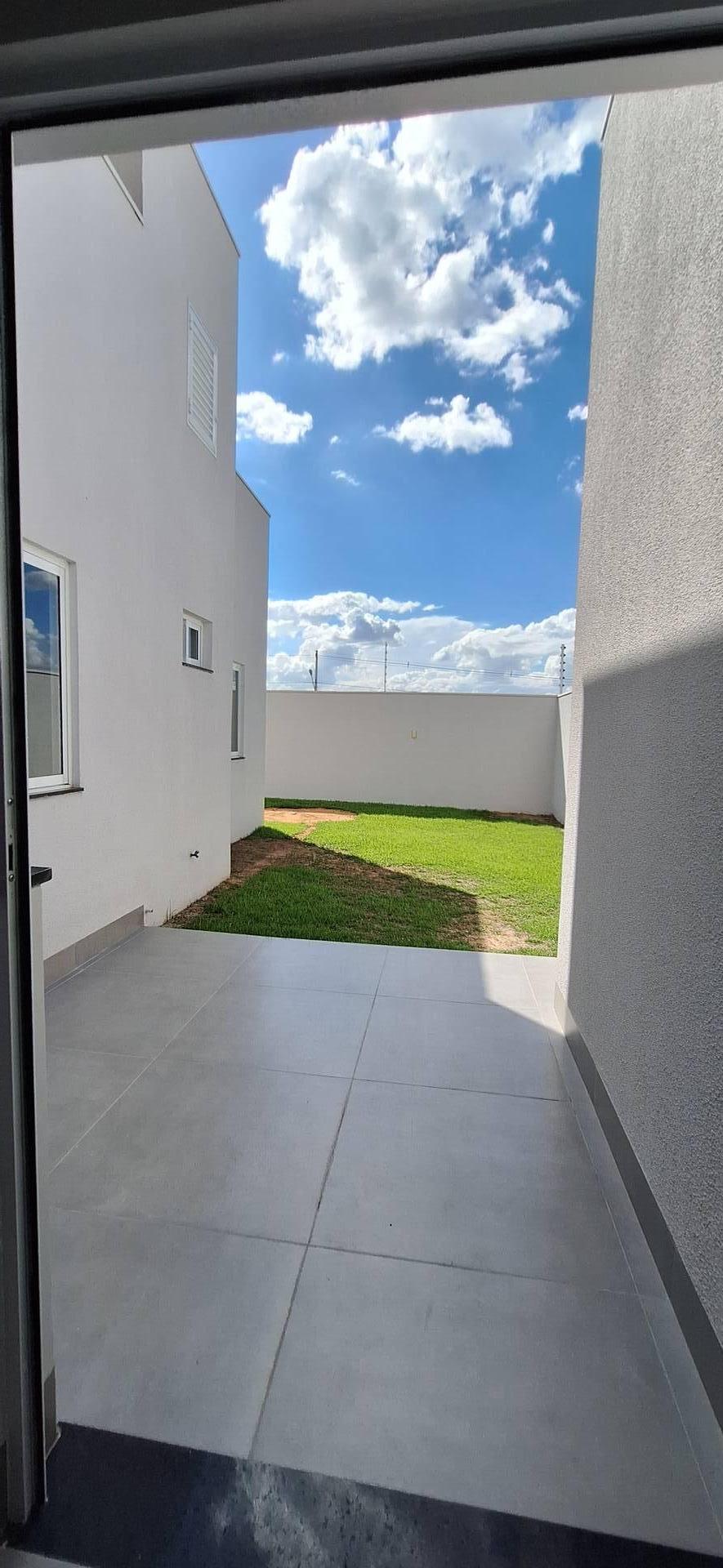 Casa à venda com 3 quartos, 325m² - Foto 22