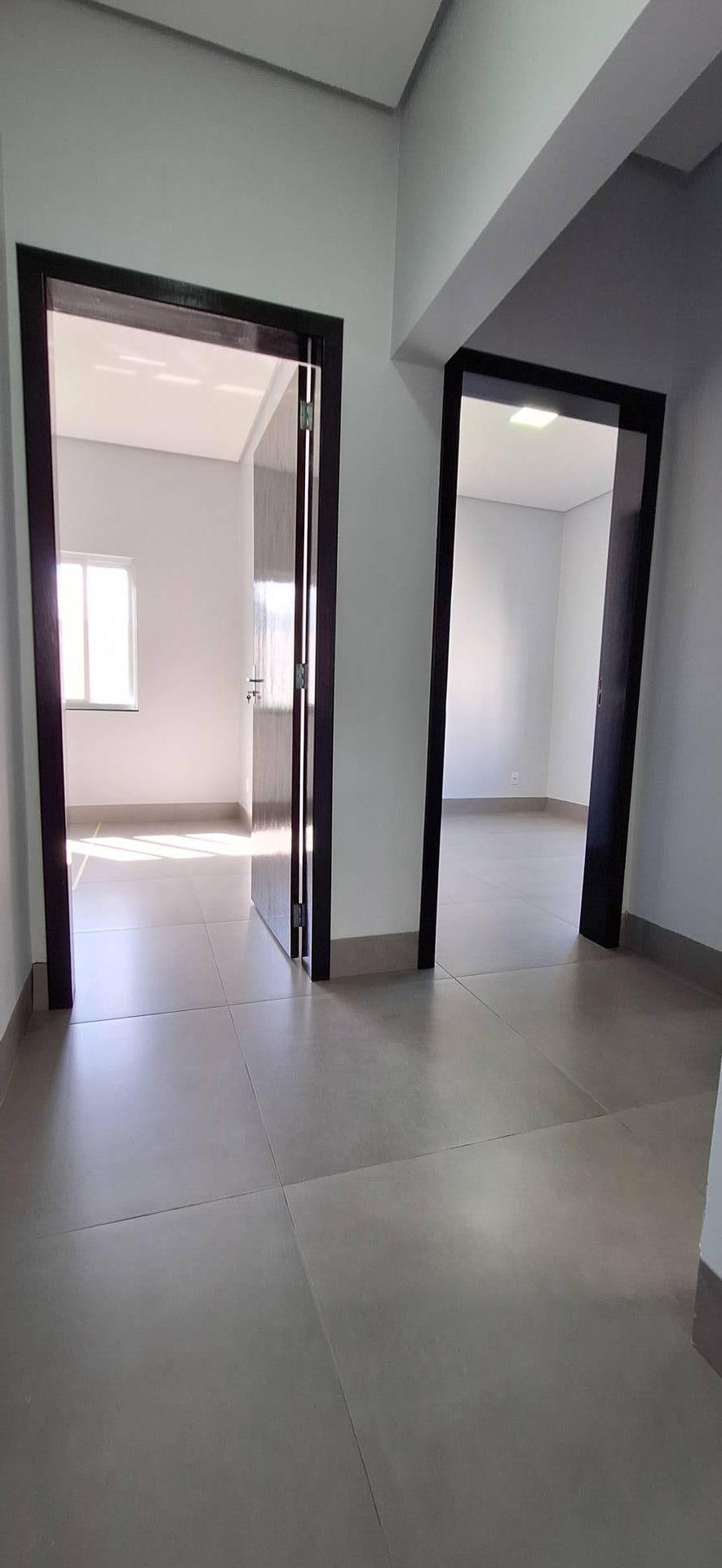 Casa à venda com 3 quartos, 325m² - Foto 26