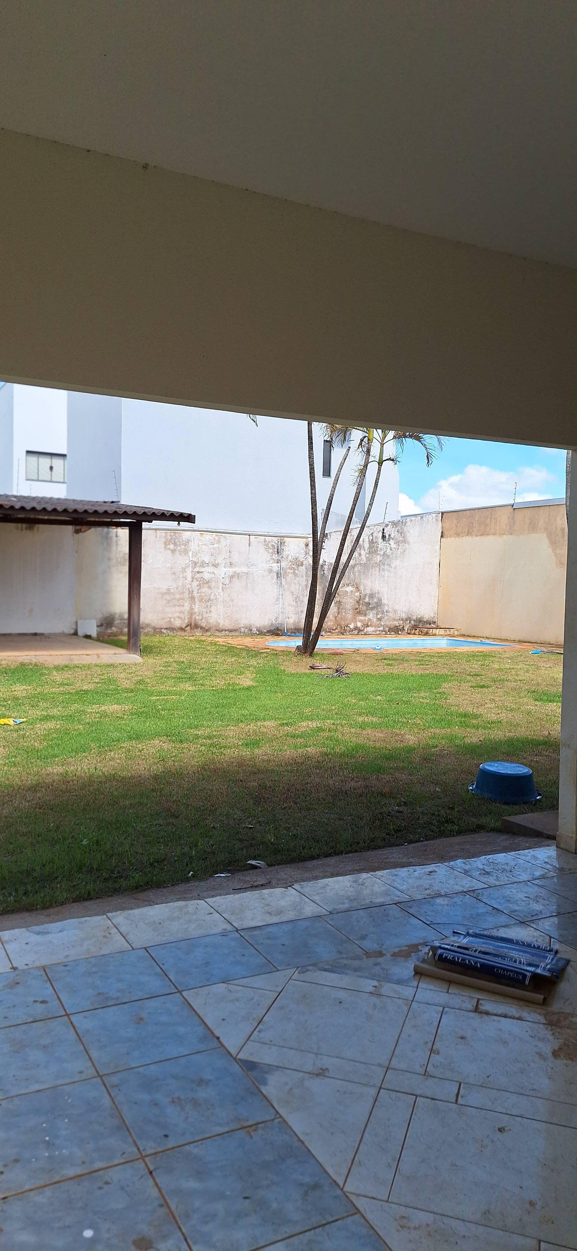 Casa para alugar com 4 quartos, 800m² - Foto 18