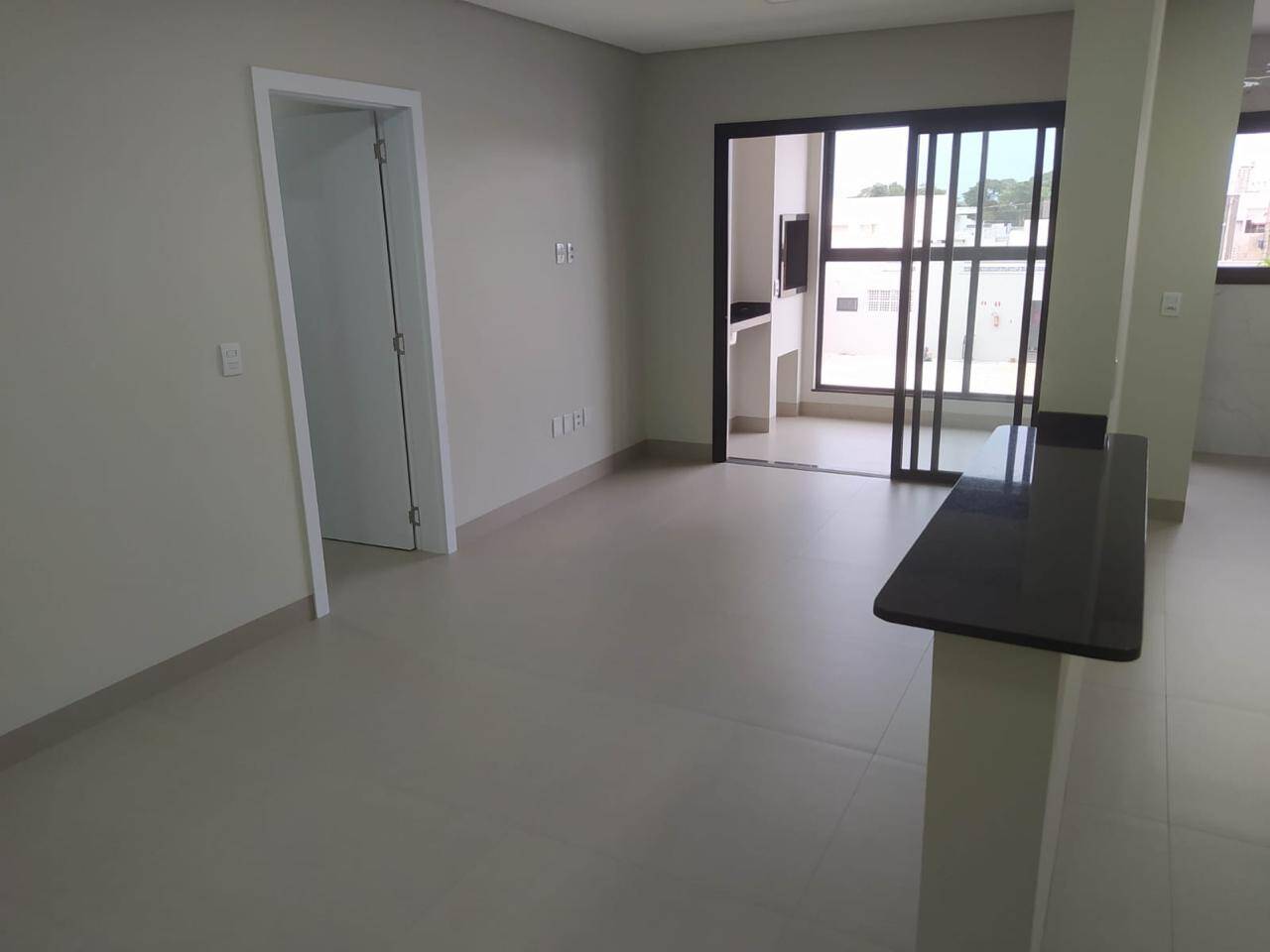 Apartamento à venda com 3 quartos - Foto 3