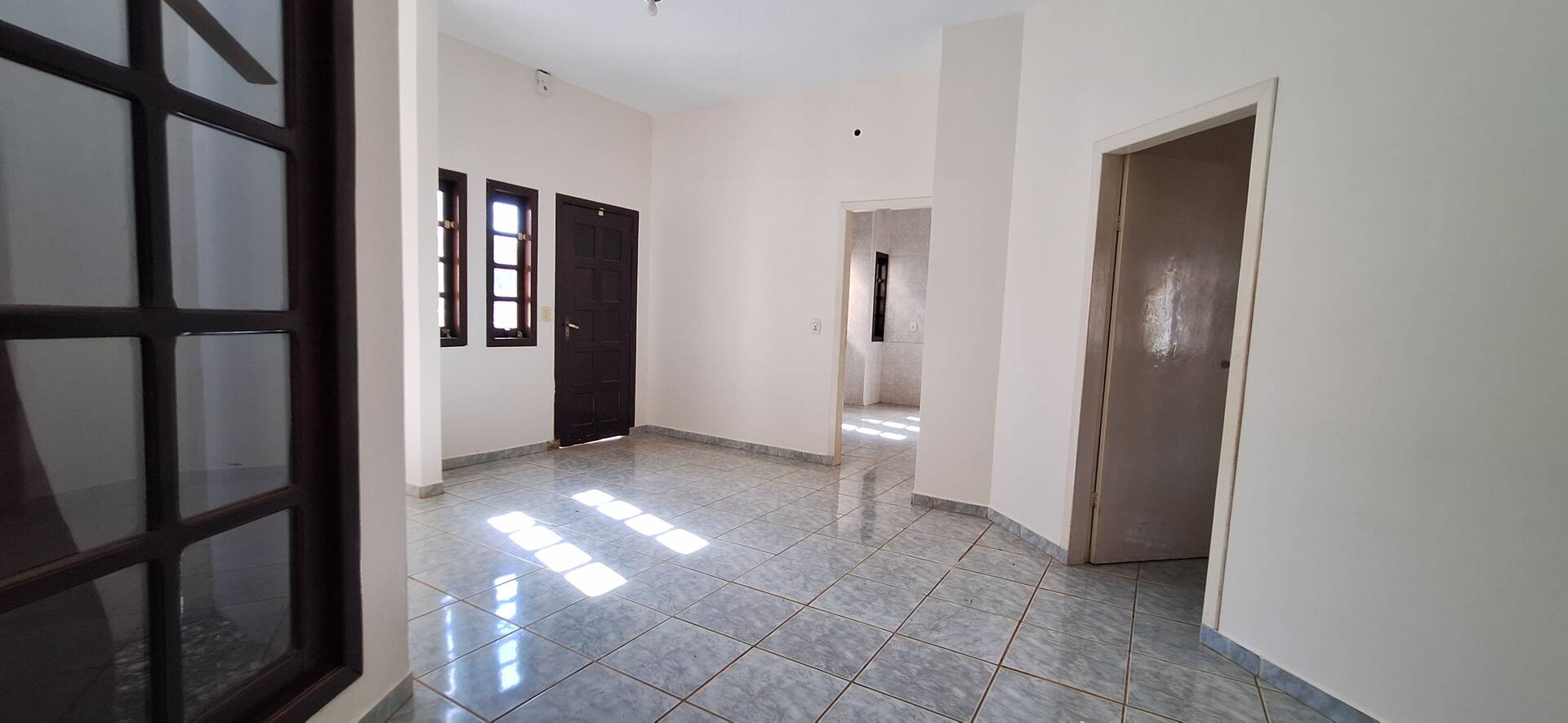 Casa para alugar com 4 quartos, 800m² - Foto 49