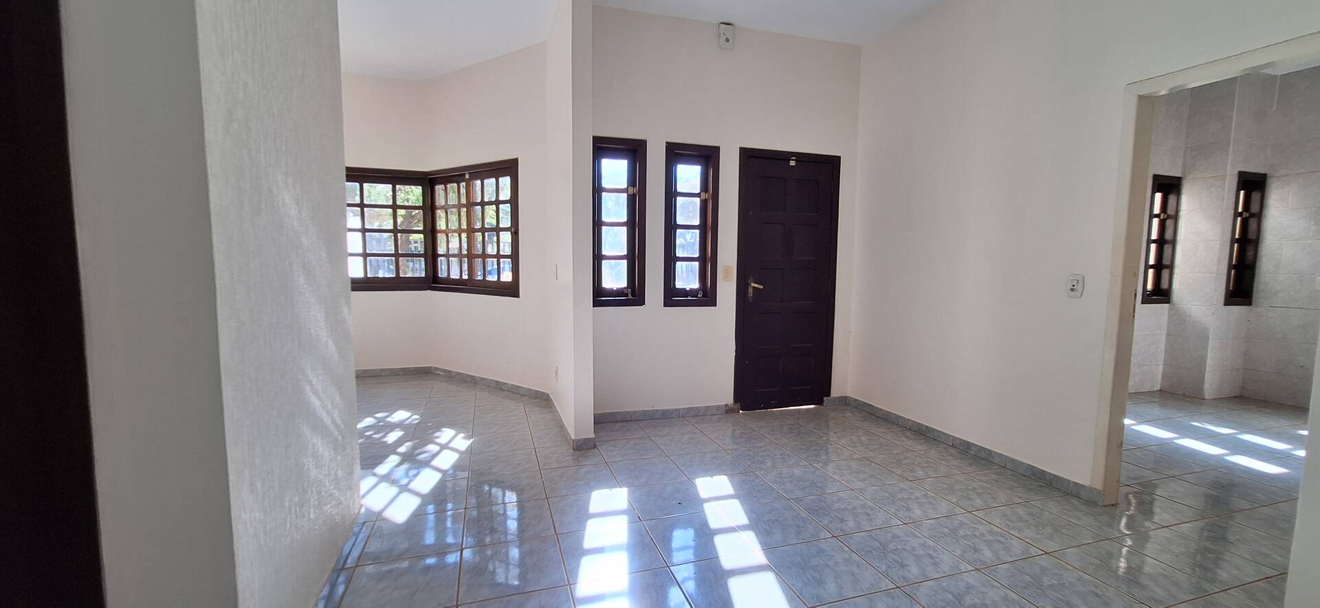 Casa para alugar com 4 quartos, 800m² - Foto 50