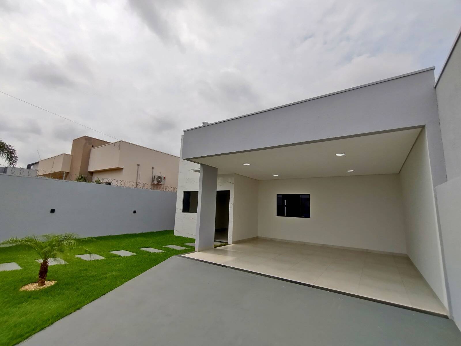 Casa à venda com 3 quartos, 134m² - Foto 2