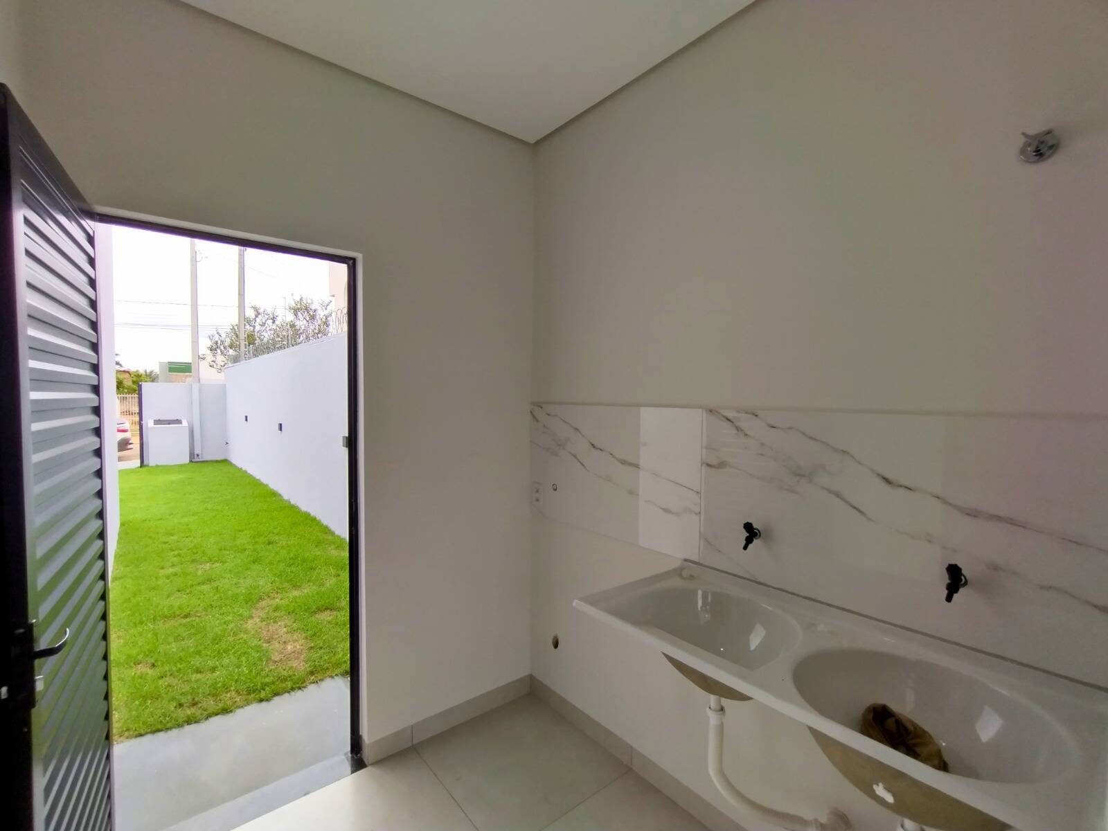 Casa à venda com 3 quartos, 134m² - Foto 14